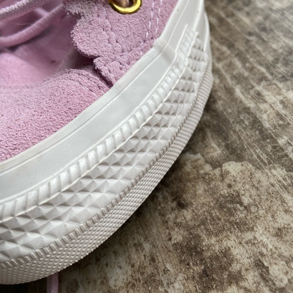 Clean {Converse}! - Picture 8 of 8